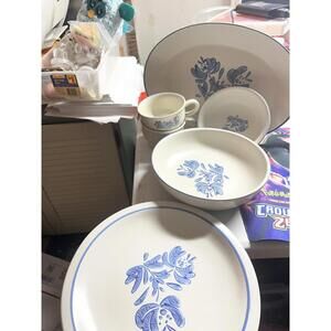 Pfaltzgraff Yorktowne Blue Floral Stoneware Dinnerware Set